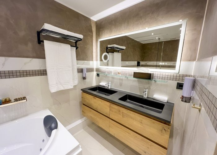 deluxe-room-2-02